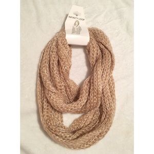 Infinity loop scarf